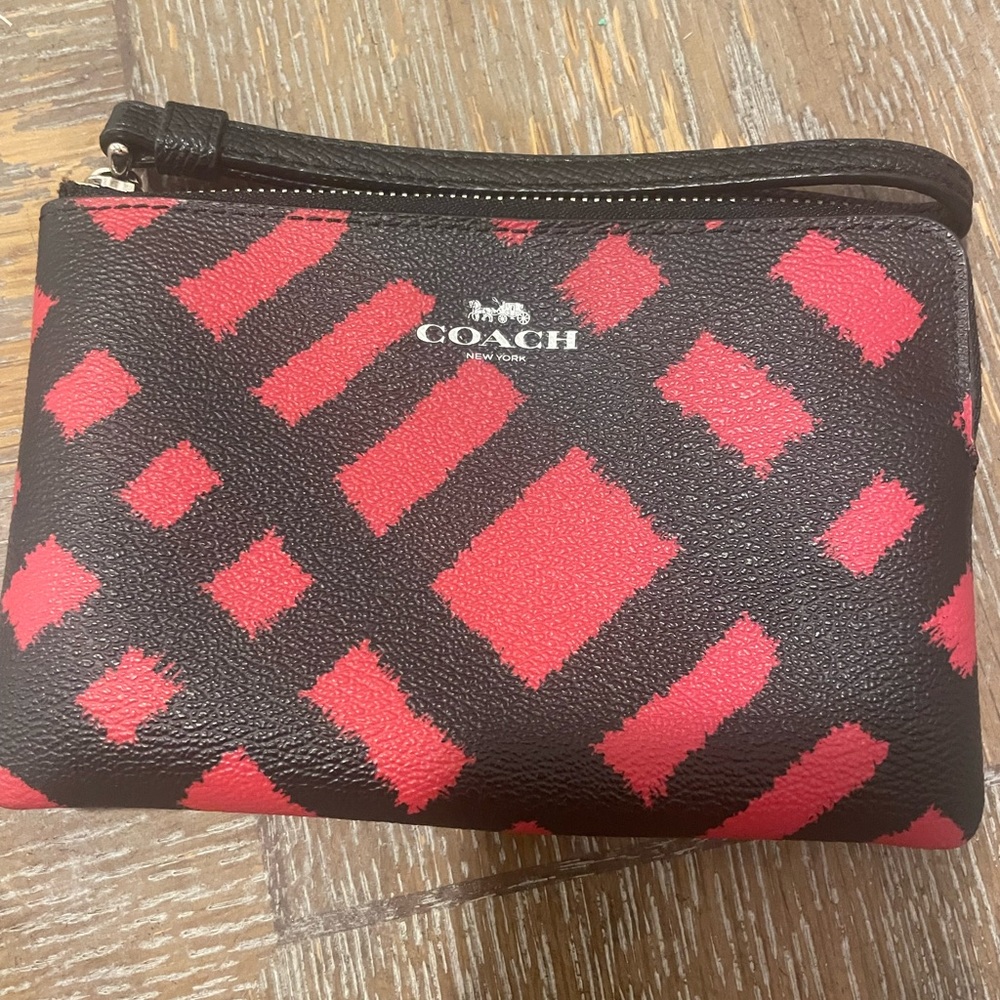 Coach leather Corner Zip wristlet